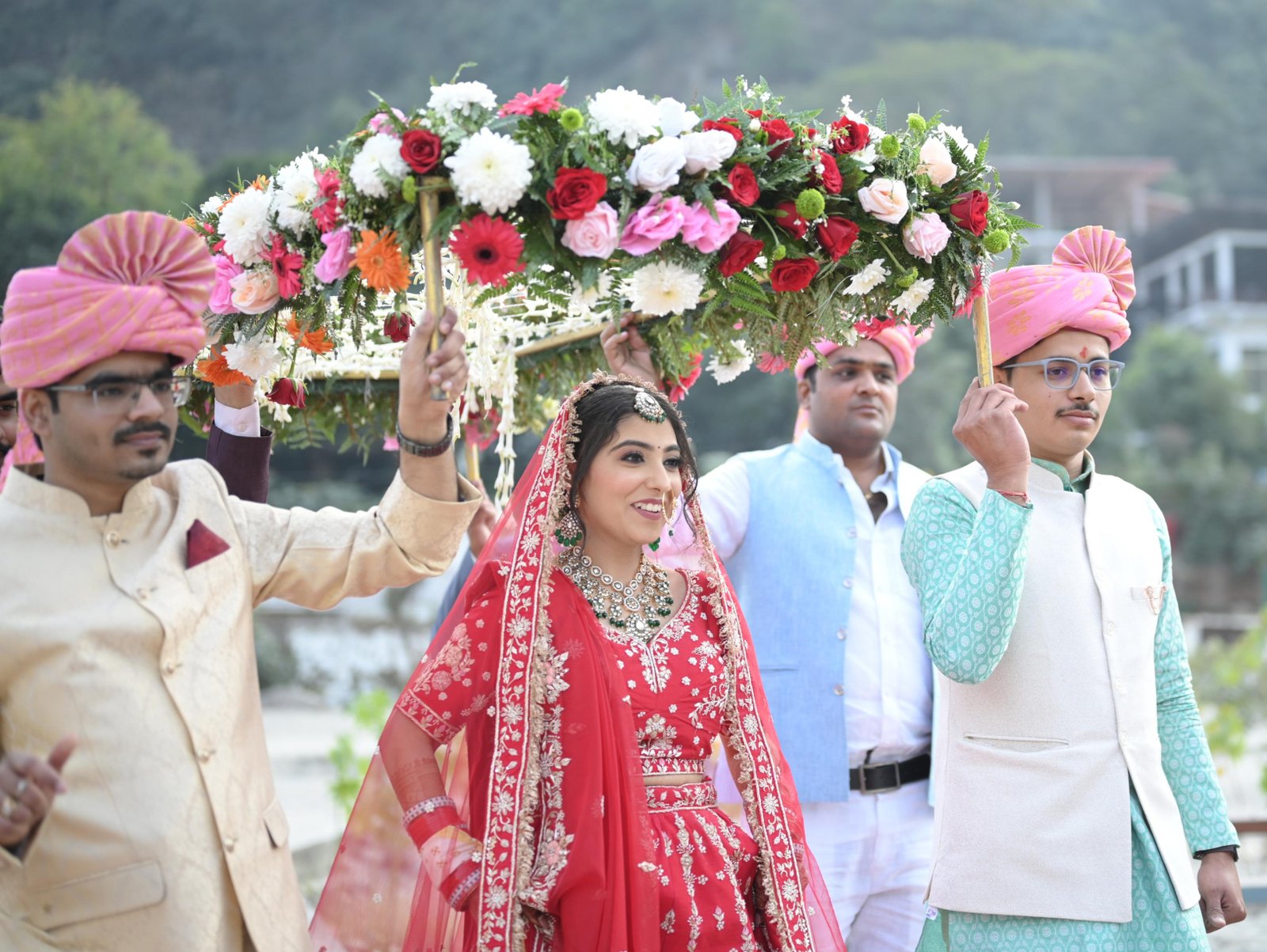  destination wedding image